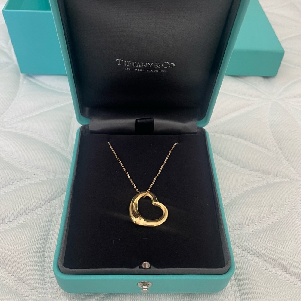 Tiffany Elsa Peretti Heart Necklace in Gold